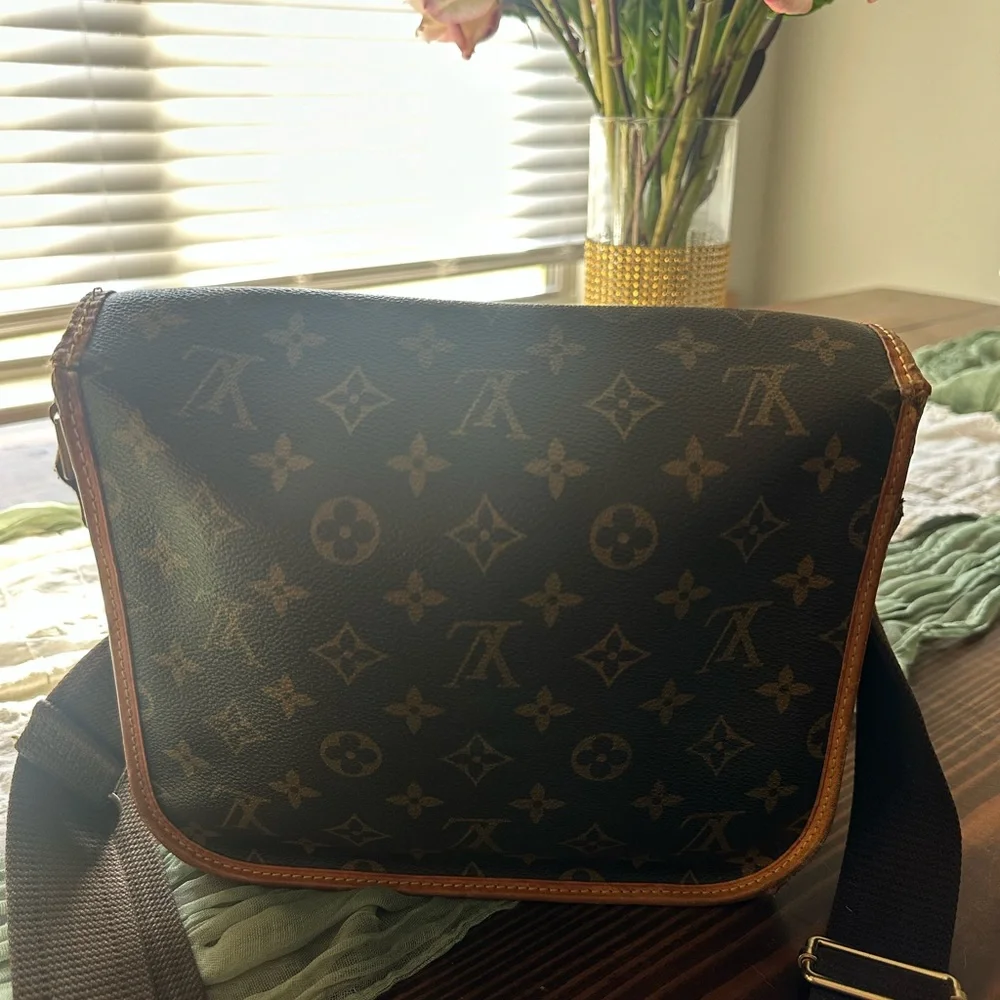 Louis Vuitton bosphore messenger cross body - Picture 4 of 9